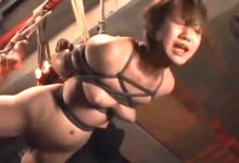 ギャル美女潮吹きSEX!　生意気なギャルを荒縄で縛りつるし上げ　ロウソク攻め強制発情！