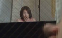 大塚れん 美ボディー巨乳若奥さんが隣人の漢にオナニーシーンを見られまくりNTR発情潮吹きSEX！